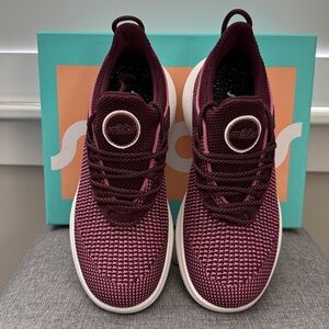 Snibbs Brand New in Box - Women's Size 7